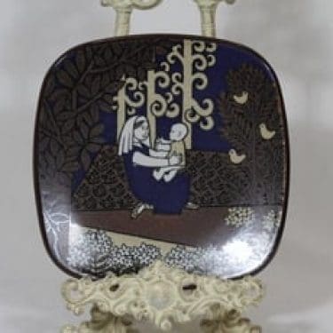 Arabia vuosilautanen, 1993, suunnittelija Raija Uosikkinen, 1993, serikuva, Kalevala-aihe