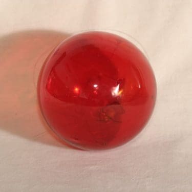 Iittala Aurinkopallo taidelasi, punainen, suunnittelija Timo Sarpaneva,