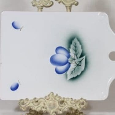 Arabia Luumu talouslevy, suunnittelija Thure Öberg, puhalluskoriste