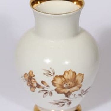 Arabia Myrna maljakko, suunnittelija Olga Osol, serikuva, kukka-aihe