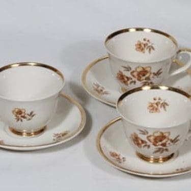 Arabia Myrna kahvikupit, 3 kpl, suunnittelija Olga Osol, serikuva, kukka-aihe