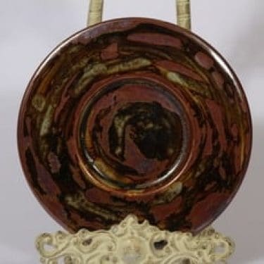 Arabia koristelautanen, käsinmaalattu, suunnittelija Annikki Hovisaari, käsinmaalattu, pieni, signeerattu