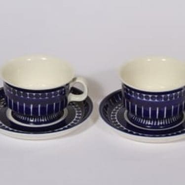 Arabia Valencia teekupit, käsinmaalattu, 2 kpl, suunnittelija Ulla Procope, käsinmaalattu, signeerattu