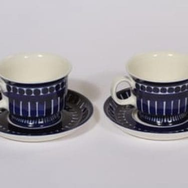 Arabia Valencia kahvikupit, käsinmaalattu, 2 kpl, suunnittelija Ulla Procope, käsinmaalattu, signeerattu