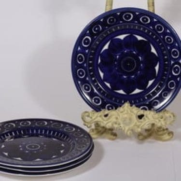 Arabia Valencia leivoslautaset, käsinmaalattu, 4 kpl, suunnittelija Ulla Procope, käsinmaalattu, signeerattu