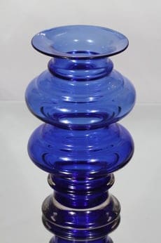 Riihimäen lasi Tornado maljakko, sininen, suunnittelija Tamara Aladin, suuri