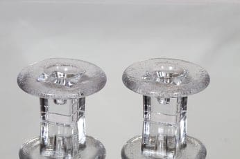 Riihimäen lasi Tulva kynttilänjalat, kirkas, 2 kpl, suunnittelija Nanny Still, pieni, massiivinen