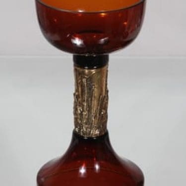 Turun Hopea 1076/S malja, jalallinen, suunnittelija Pentti Sarpaneva, jalallinen, pronssivanne