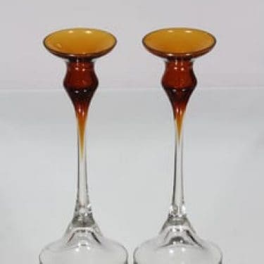 Kumela 354=5007 kynttilänjalat, ruskea, 2 kpl, suunnittelija Marjut Kumela,