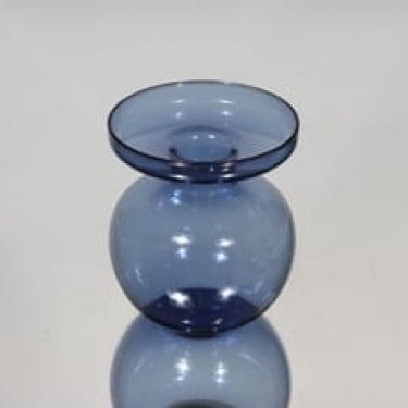 Iittala 2660 kynttilänjalka, sininen, suunnittelija Erkki Vesanto, pieni