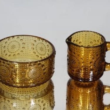 Riihimäen lasi Grapponia sokerikko ja kermakko, amber, suunnittelija Nanny Still,