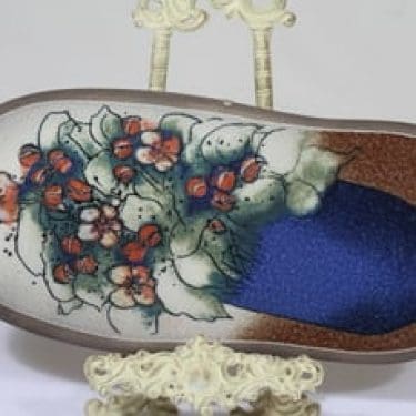 Arabia seinälaatta, Omenankukat, suunnittelija Heljä Liukko-Sundström, Omenankukat, suuri, serikuva