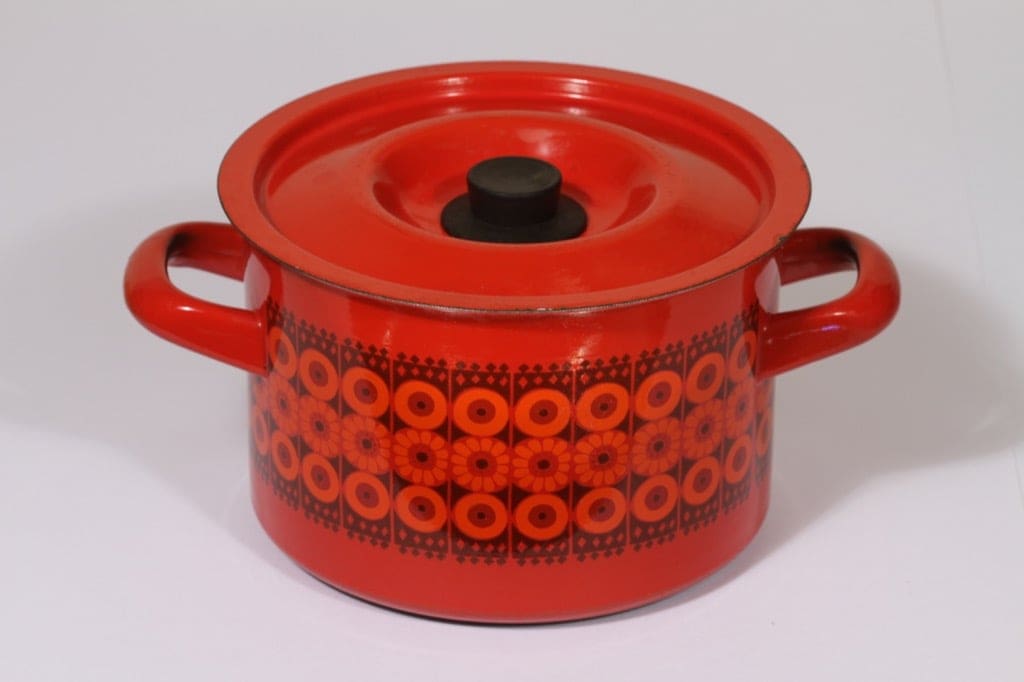 Finel kattila, 2.5 l, suunnittelija Raija Uosikkinen, 2.5 l, serikuva