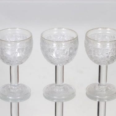 Nuutajärvi Rosita lasit, 10 cl, 3 kpl, suunnittelija Kerttu Nurminen, 10 cl