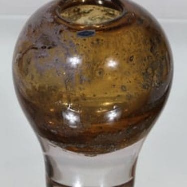 Nuutajärvi Vulcano maljakko, ruskea, suunnittelija Heikki Orvola, massiivinen