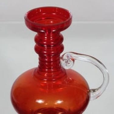Riihimäen lasi Kleopatra maljakko, punainen, suunnittelija Tamara Aladin,
