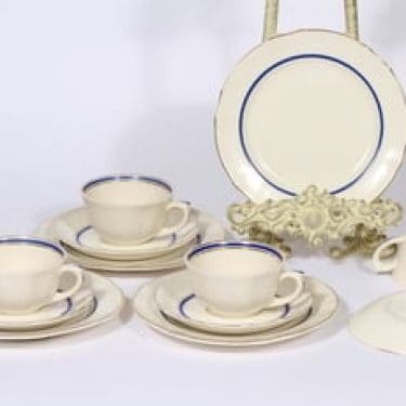 Arabia Eila kahvikupit ja lautaset, 4 kpl, suunnittelija , raitakoriste