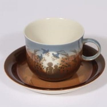 Arabia Äidin kuppi vuosikuppi, 1982, suunnittelija Heljä Liukko-Sundström, 1982, serikuva