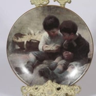 Arabia seinälautanen, Leikkivät lapset, suunnittelija Helene Schjerfbeck, Leikkivät lapset, serikuva, lapsiaihe