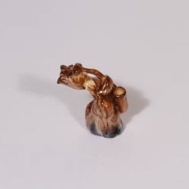 eläinfiguuri, käsinmaalattu, suunnittelija Nuppe Pulkkinen, käsinmaalattu, pieni, signeerattu