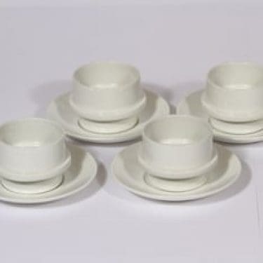 Arabia DA kahvikupit, koristelematon, 4 kpl, suunnittelija Göran Bäck, koristelematon