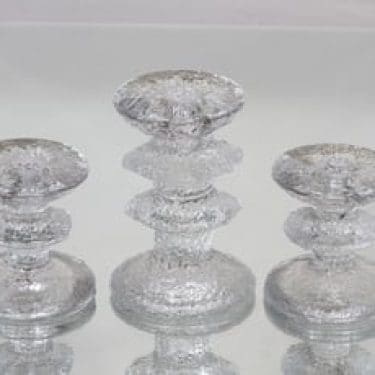 Iittala Festivo kynttilänjalat, eri kokoja, 3 kpl, suunnittelija Timo Sarpaneva, eri kokoja, pieni