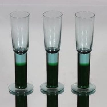 Nuutajärvi Lampi pikarit, 5 cl, 3 kpl, suunnittelija Kerttu Nurminen, 5 cl