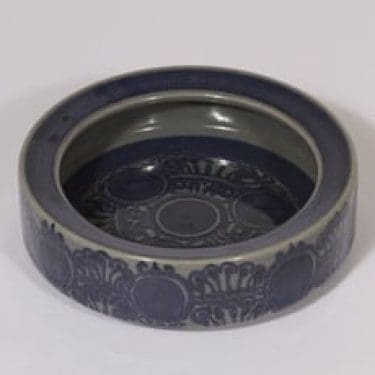 Arabia tuhka-astia, käsinmaalattu, suunnittelija Anja Jaatinen-Winquist, käsinmaalattu, signeerattu