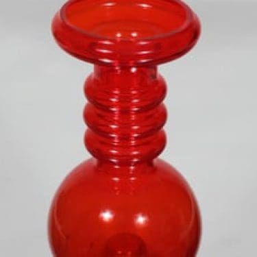 Riihimäen lasi Carmen kääntömaljakko, punainen, suunnittelija Tamara Aladin,