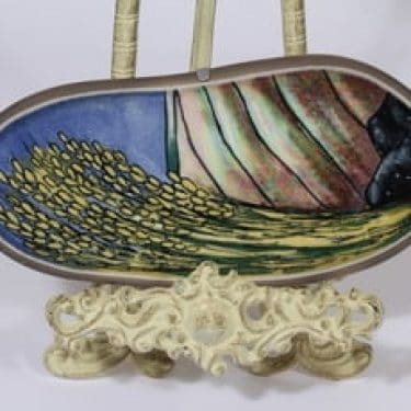 Arabia koristelaatta, Keltaista viljaa, suunnittelija Heljä Liukko-Sundström, Keltaista viljaa, serikuva, vilja-aihe