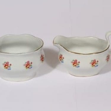 Arabia E sokerikko ja kermakko, kukkakuvio, suunnittelija , kukkakuvio, siirtokuva