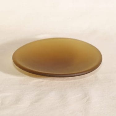 Riihimäen lasi Meripihka tuhka-astia, signeerattu, suunnittelija Nanny Still, signeerattu, 6407-7