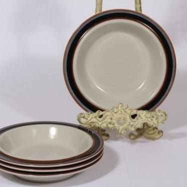 Arabia Taika lautaset, syvä, 4 kpl, suunnittelija Inkeri Seppälä, syvä, raitakoriste