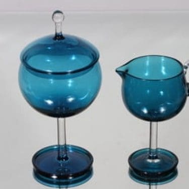 Riihimäen lasi Harlekiini sokerikko ja kermakko, sininen, suunnittelija Nanny Still,