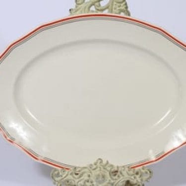 Arabia Martta vati, punainen, suunnittelija , soikea, raitakoriste