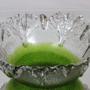 Humppila Kasvimaalla kulho, signeerattu, suunnittelija Pertti Santalahti, signeerattu, suuri