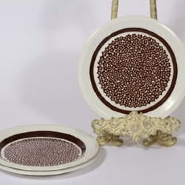 Arabia Faenza lautaset, Ruskeakukka, 3 kpl, suunnittelija Inkeri Seppälä, Ruskeakukka, pieni, serikuva