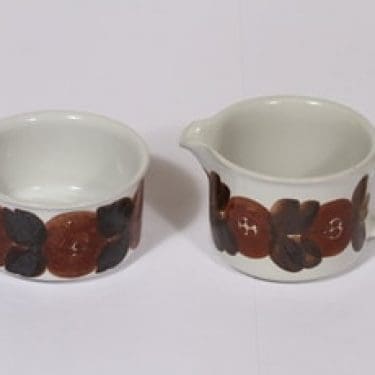 Arabia Rosmarin sokerikko ja kermakko, käsinmaalattu, suunnittelija Ulla Procope, käsinmaalattu, signeerattu