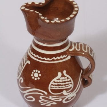 Kupittaan savi 302 kaadin, käsinmaalattu, suunnittelija , käsinmaalattu, signeerattu