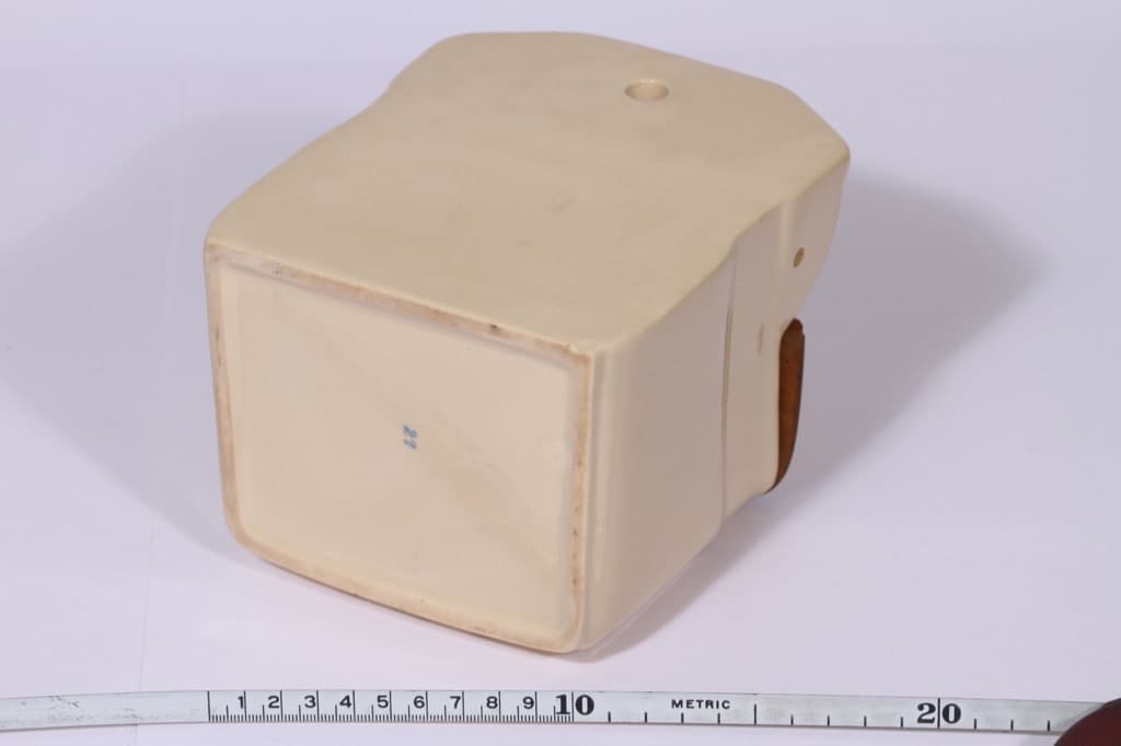 Arabia kukkakuvio jauhoastia, suunnittelija , puhalluskoriste, kukka-aihe kuva 2