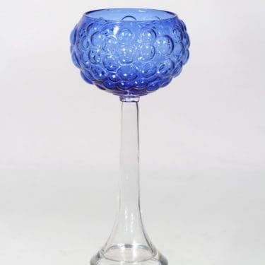 Kumela 2556 vase, with feet, Sirkku Kumela-Lehtonen