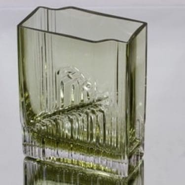 Iittala Sointu maljakko, vihreä|kirkas, suunnittelija Tapio Wirkkala, massiivinen