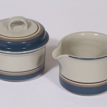 Arabia Uhtua kermakko ja sokerikko, suunnittelija Inkeri Leivo, raitakoriste