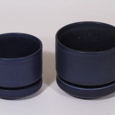 Arabia SN kukkaruukut, eri kokoja, 2 kpl, suunnittelija , eri kokoja