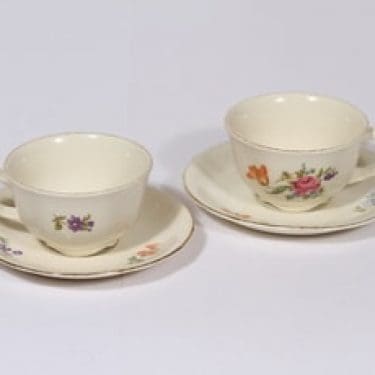 Arabia Kesäkukka kahvikupit, 2 kpl, suunnittelija , siirtokuva