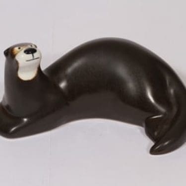 Arabia eläinfiguuri, saukko, suunnittelija Lillemor Mannerheim-Klingspor, saukko, signeerattu, saukko