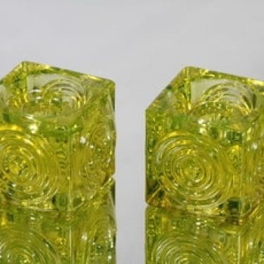 Riihimäen lasi Rengas kynttilänjalat, keltainen, 2 kpl, suunnittelija Tamara Aladin, massiivinen