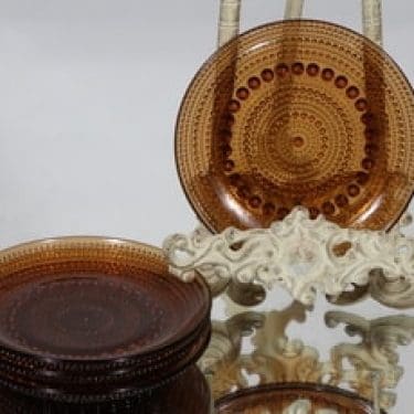 Nuutajärvi Kastehelmi lautaset, ruskea, 4 kpl, suunnittelija Oiva Toikka, pieni