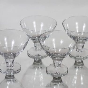 Nuutajärvi GN 46 cocktail-lasit, 8 cl, 4 kpl, suunnittelija Gunnel Nyman, 8 cl, 8 cl