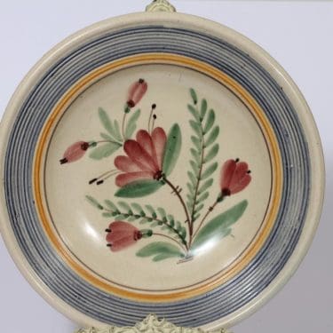 Kupittaan savi seinälautanen, käsinmaalattu, suunnittelija Kalle Akkola, käsinmaalattu, suuri, käsinmaalattu